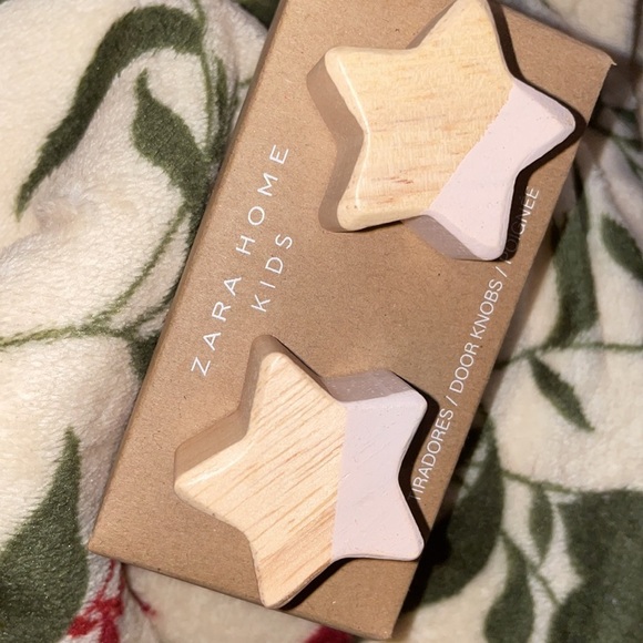 CLOUD WOODEN DOOR KNOB (PACK OF 2) - Picture 8 of 10